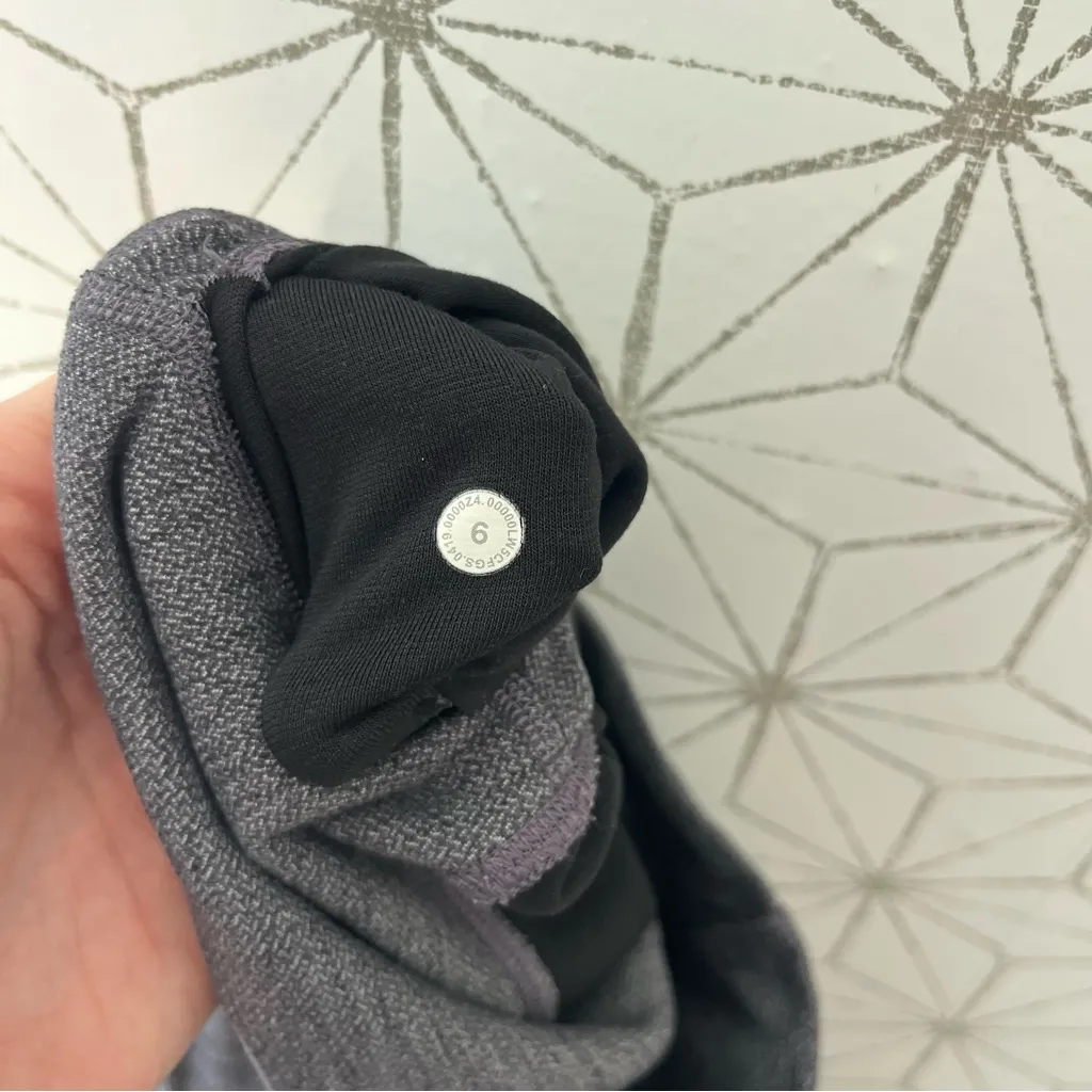 Lululemon Align Pant II 25"
Mini Heathered Herringbone - Image 6