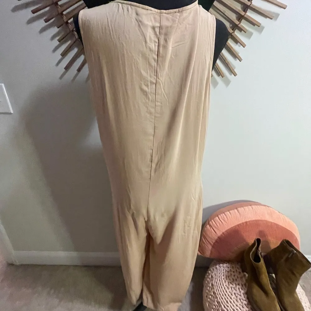 Kittenish Linen Look Wide Leg Jumpsuit w/ V-neck Sleeveless Design Flowy Sz M - Image 8