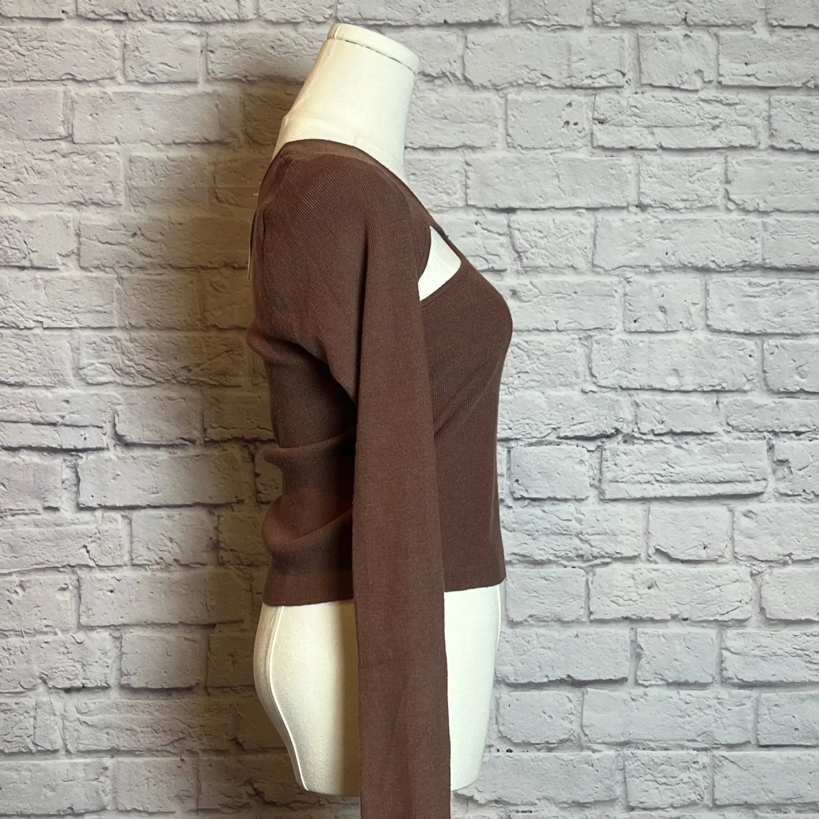 Kendall & Kylie Cutout Long Sleeve Ribbed Knit Top Women's S Brown NWT - Image 4