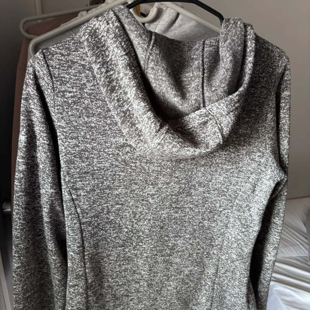 Columbia hoodie / sweatshirt - Image 3