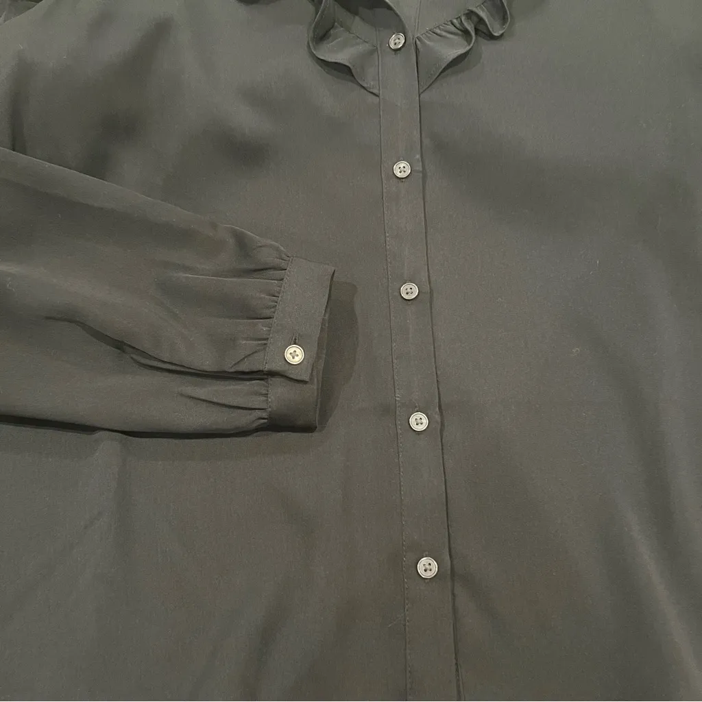 Levi's Levi’s Ruffled Button Front Blouse Size M - Image 3