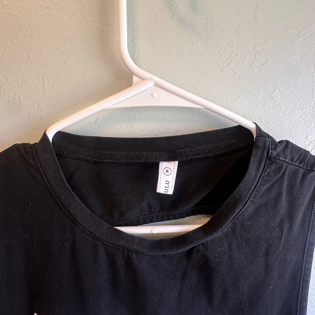 Black F45 Sleeveless Crop Top Size M - Image 3
