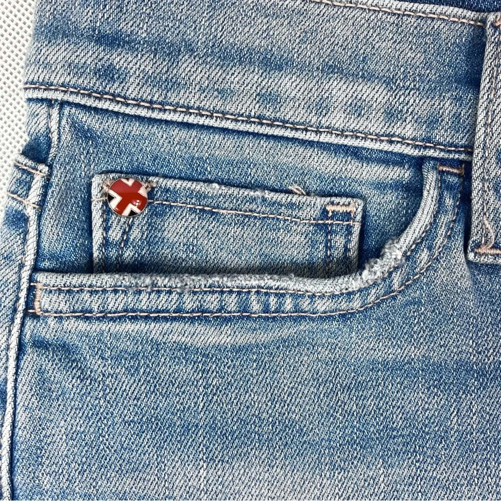 Hudson Jeans 29 Gracie Enigma Short Jean Denim Blue NWT Summer Cut Off Stretch - Image 7