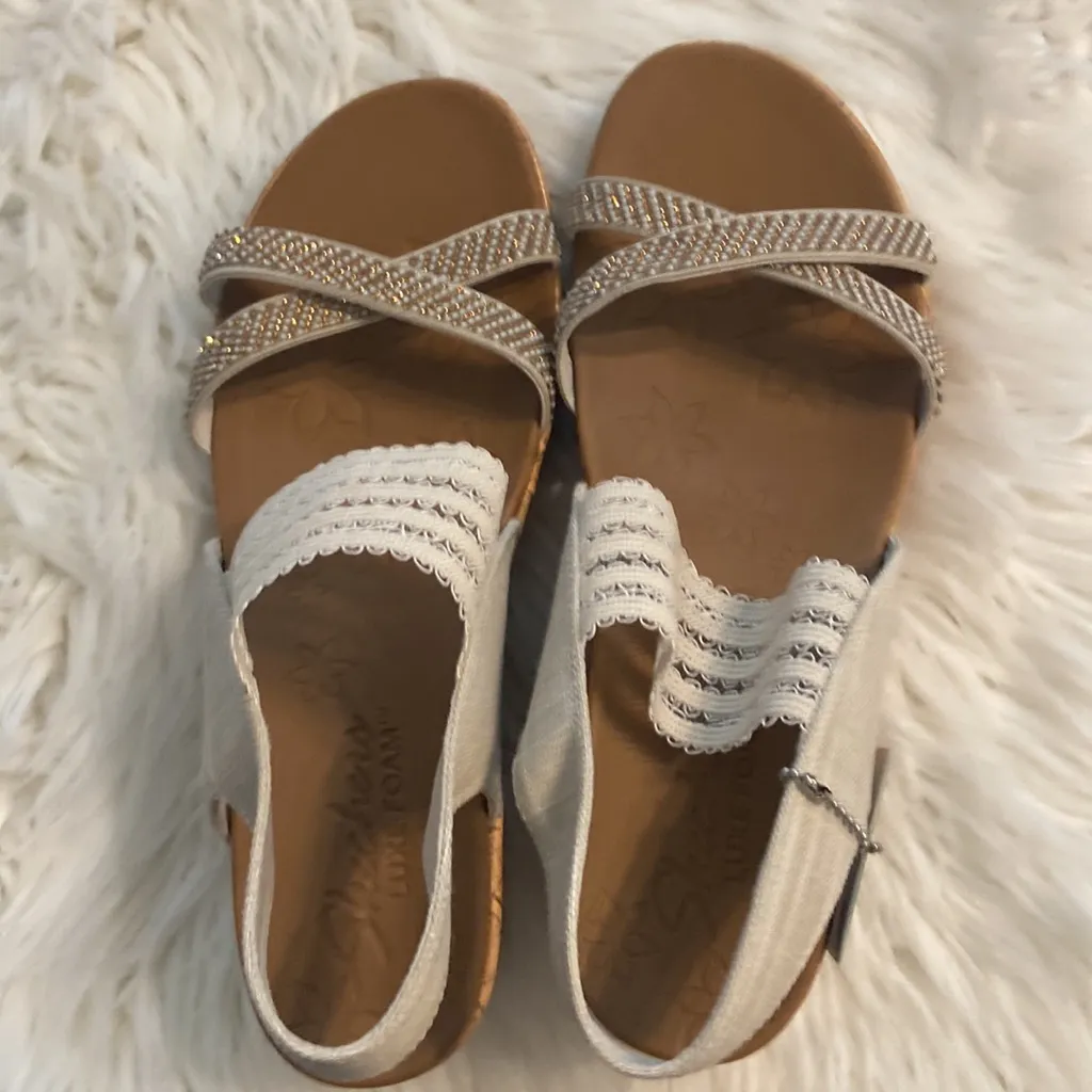 Skechers Women's Cream and Tan Sandals size 11 brand new with tag - Image 10
