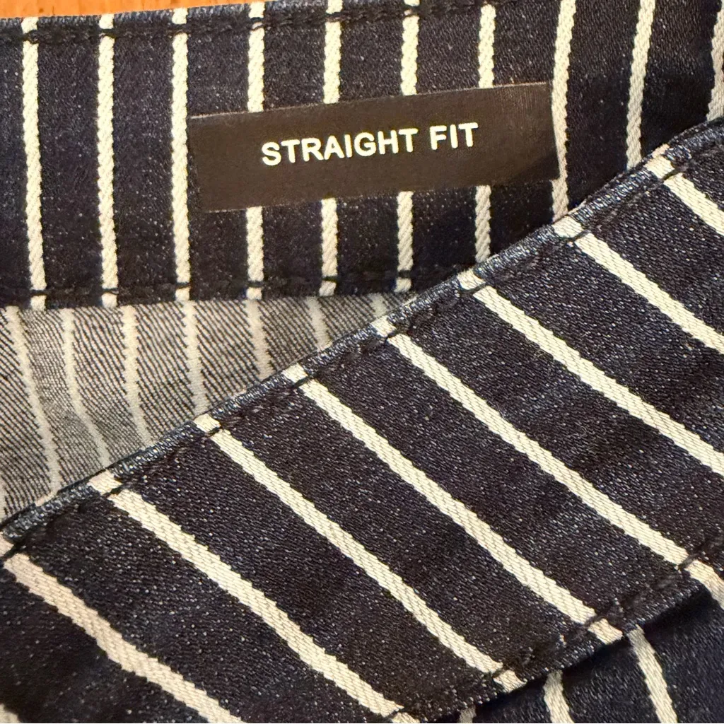 EUC Judy Blue Straight Fit High Rise Striped Jeans Size 9/29 - Image 3