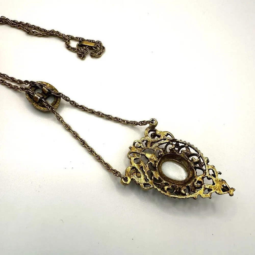 Vintage german victorian couple transfer ware and porcealian necklace - Image 8