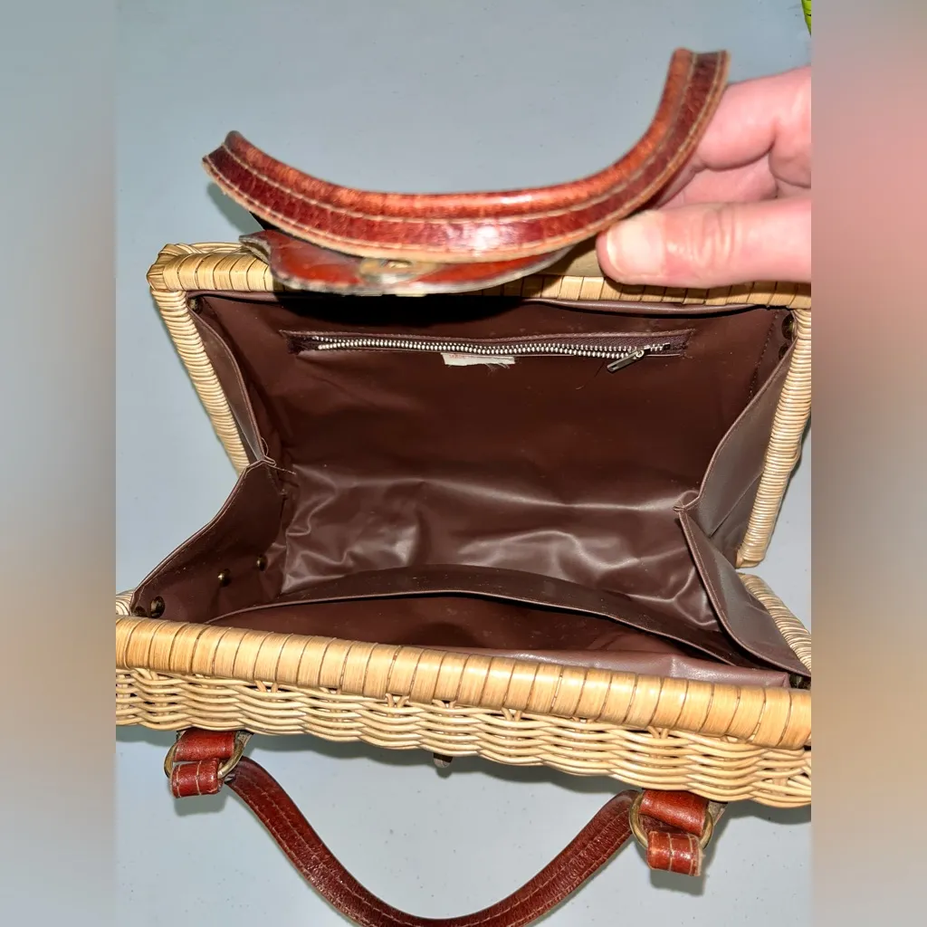 HOST PICK - Vintage Wicker & Leather Purse Bag - Image 6