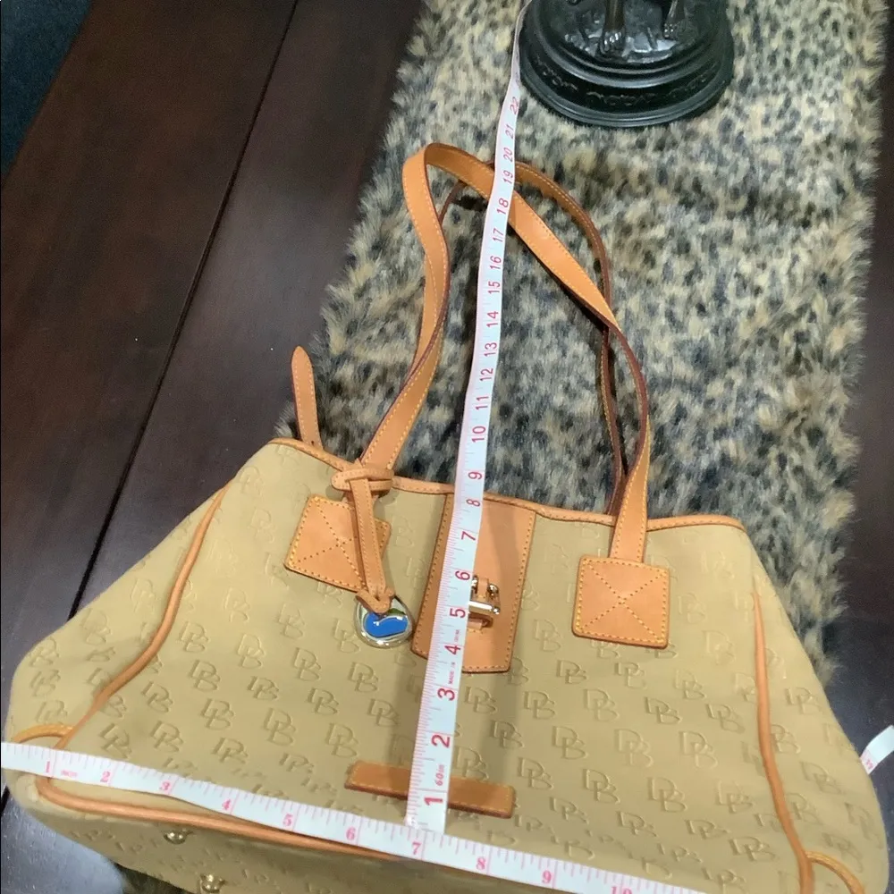 DOONEY AND BOURKE SHOULDER BAG - Image 16