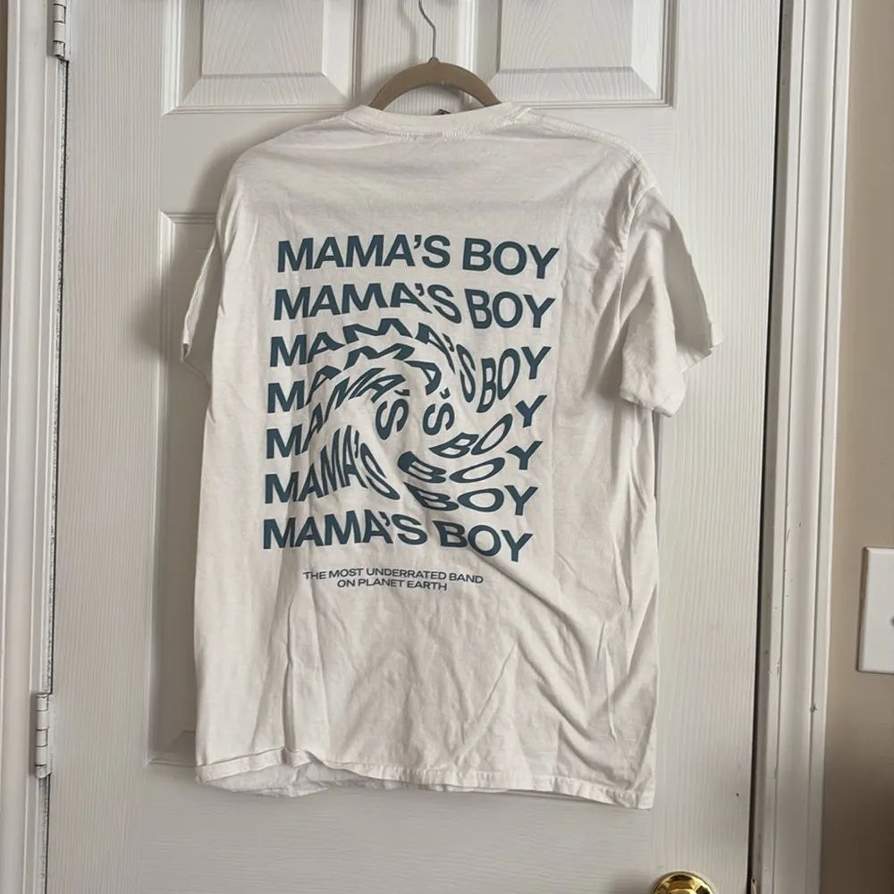 LANY White Mama’s Boy Merch Tshirt Size Medium - Image 3