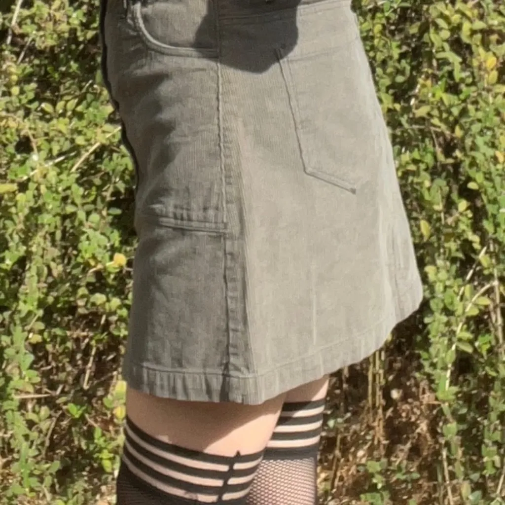 Kensie Olive Corduroy Skirt - Image 2