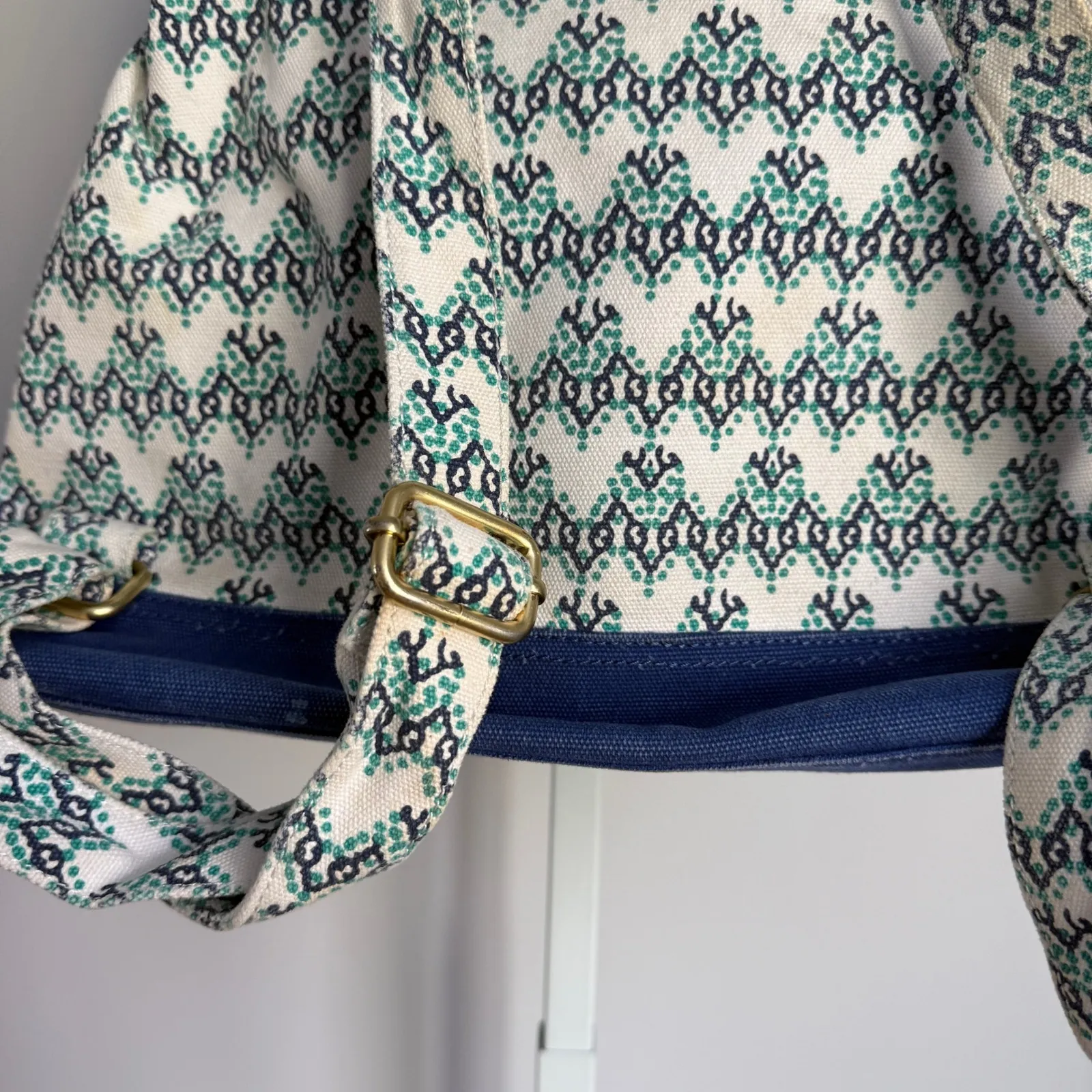 Vineyard Vines Drawstring Backpack Bookbag Navy‎ Blue Green White Pattern - Image 6