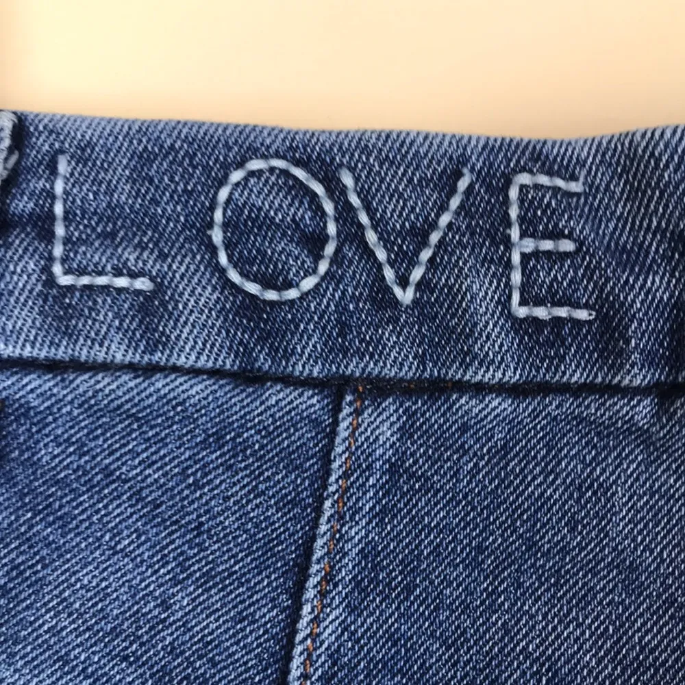 Sundry Women’s Le Soleil Star Print “LOVE” Embroidered Distressed Ankle Jeans - Image 10