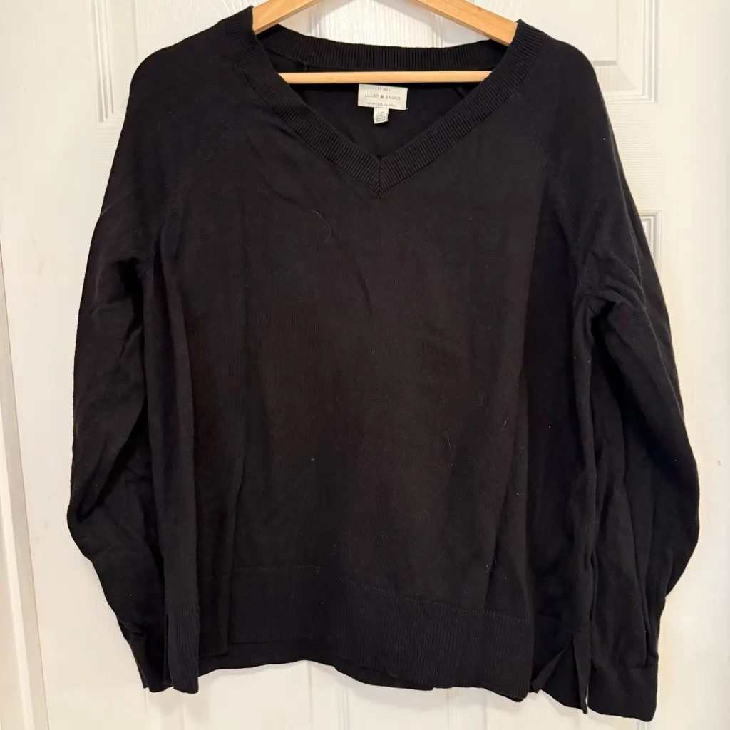 EUC Lucky Brand V-neck Sweater - Image 2