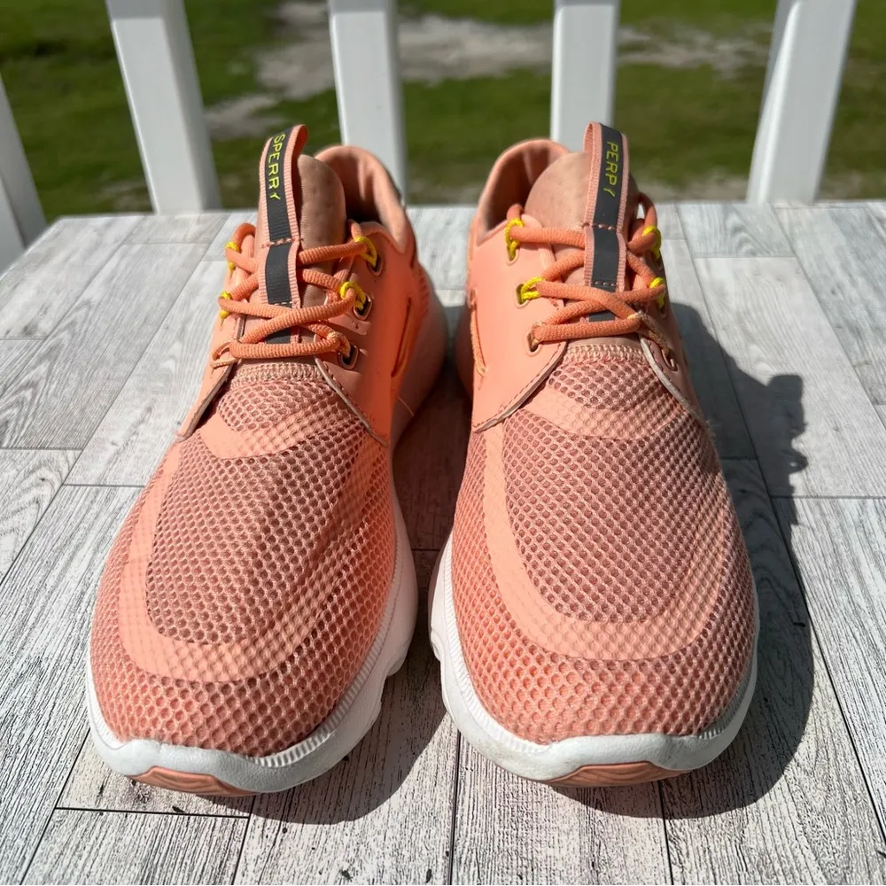 Sperry Women’s 7 SEAS Boat Shoes - Peach Size 10 Athletic Lightweight - Image 2