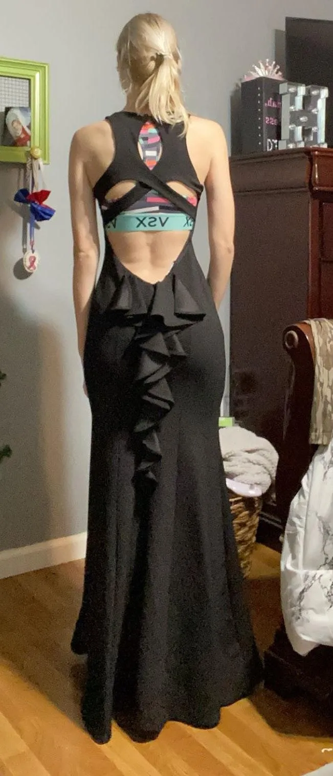 Black Fitted Prom Dress Size 2 - Image 7