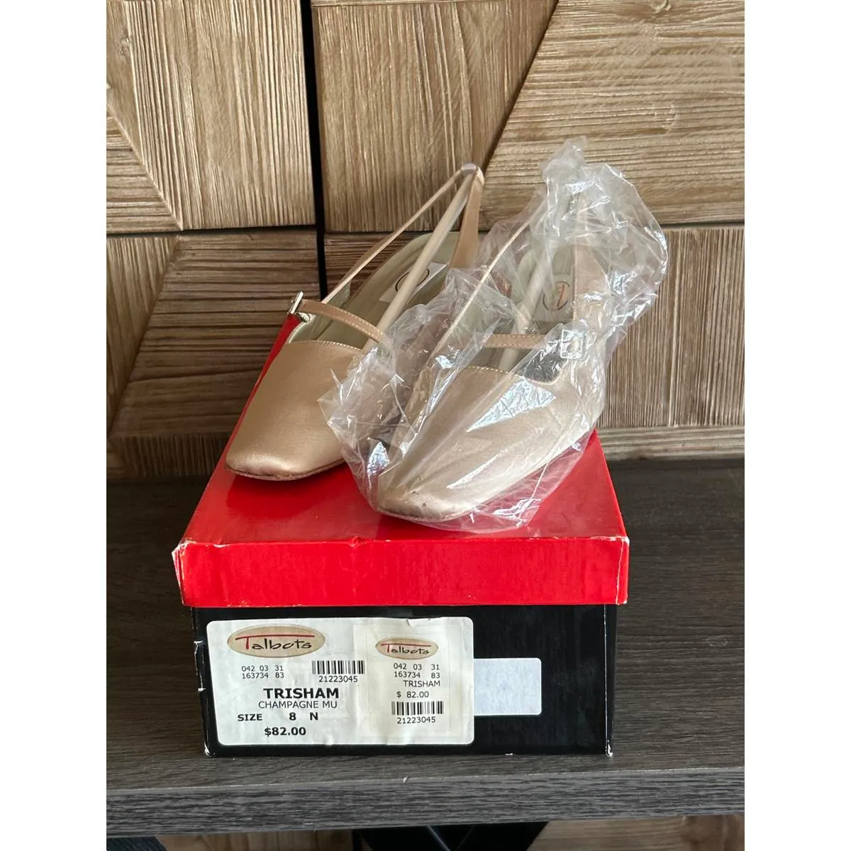 Talbots Women's Champagne Satin Slingback Heels Size 8AA - Image 6