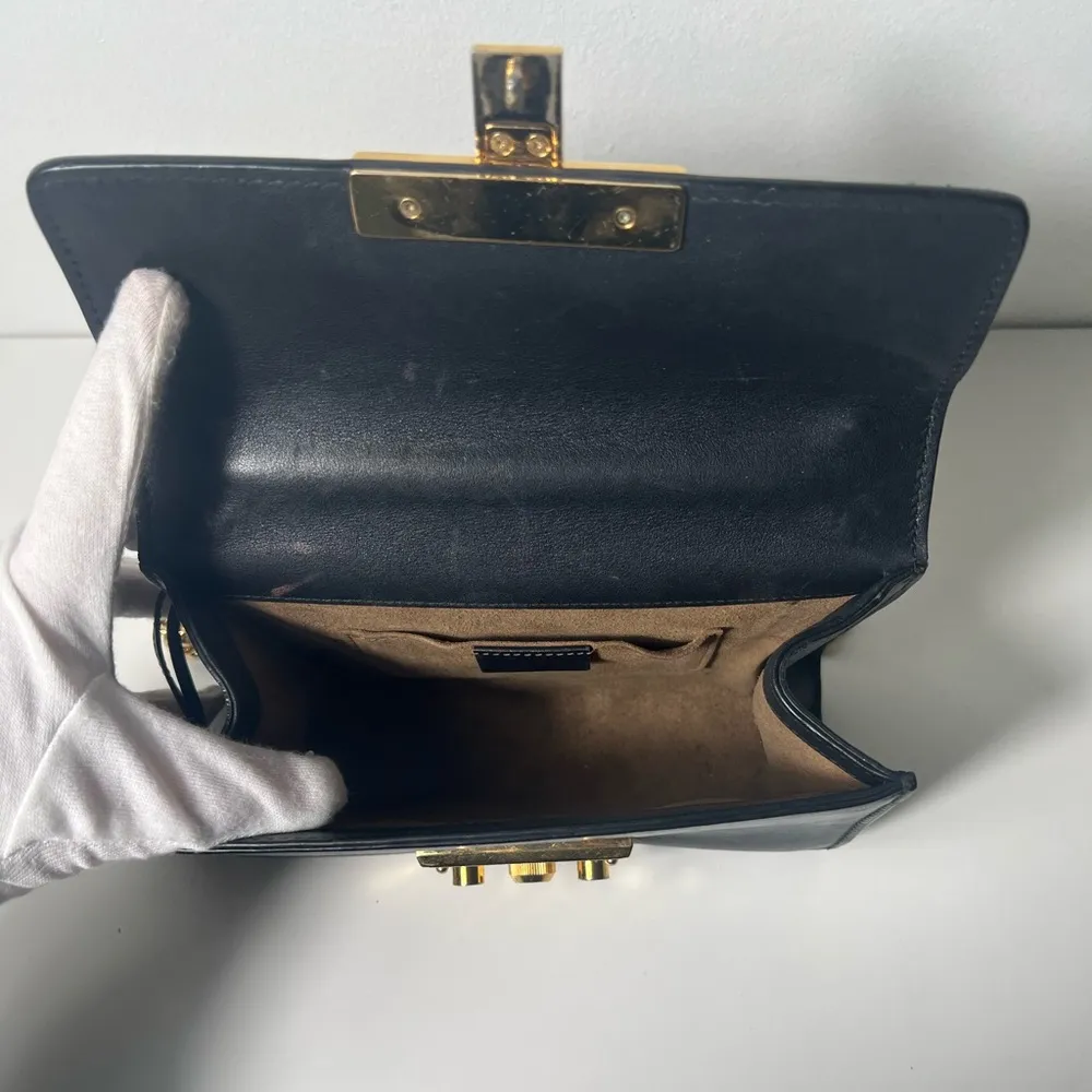 Gucci  GG Black Leather Small Padlock Shoulder Bag Purse - Image 12