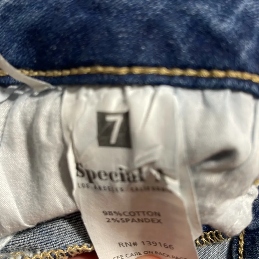 Distressed Blue Ankle Jeans - Image 6