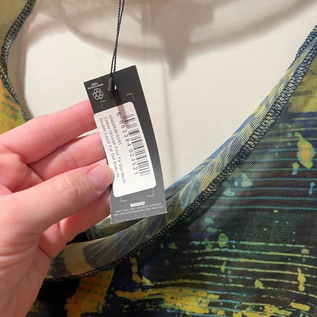 PrettyLittleThing Blue and Yellow Long Sleeve Dress - Image 5