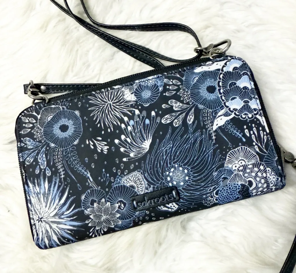 Sakroots Cambria Smartphone Crossbody Wallet Midnight Seascape - Image 1