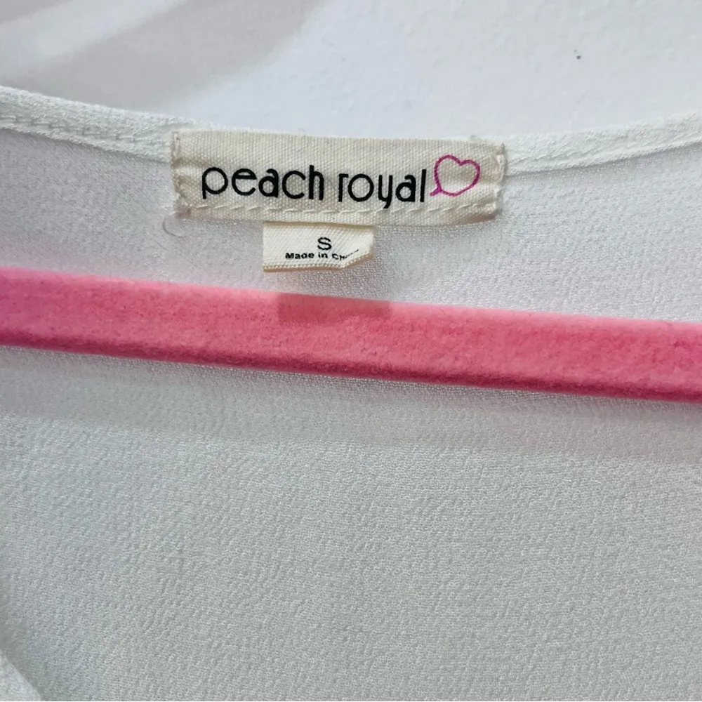 peach royal buckle white cold shoulder blouse boho size small - Image 3