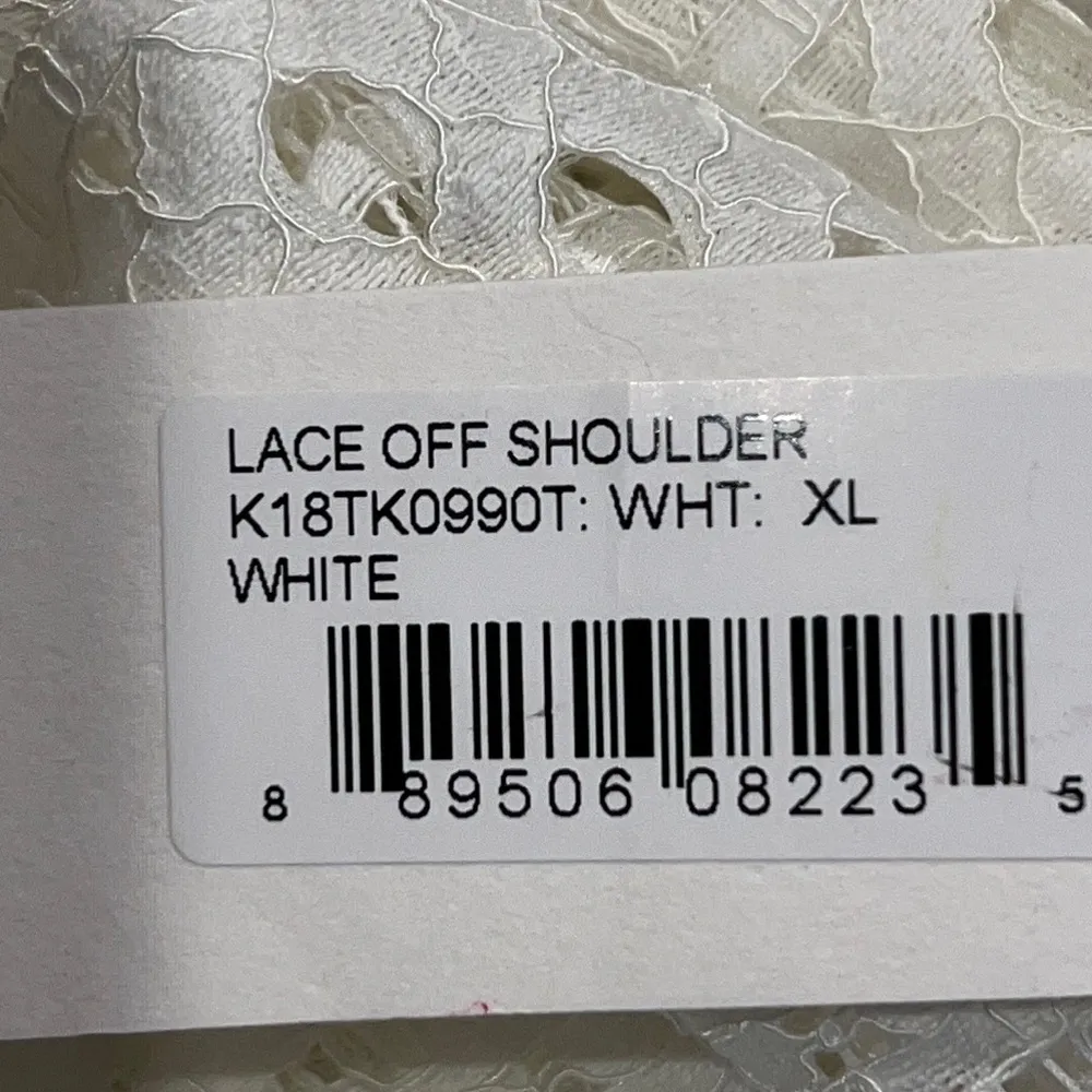 Bishop + Young women’s size XL off shoulder lace white top dressy wedding wear - Image 5