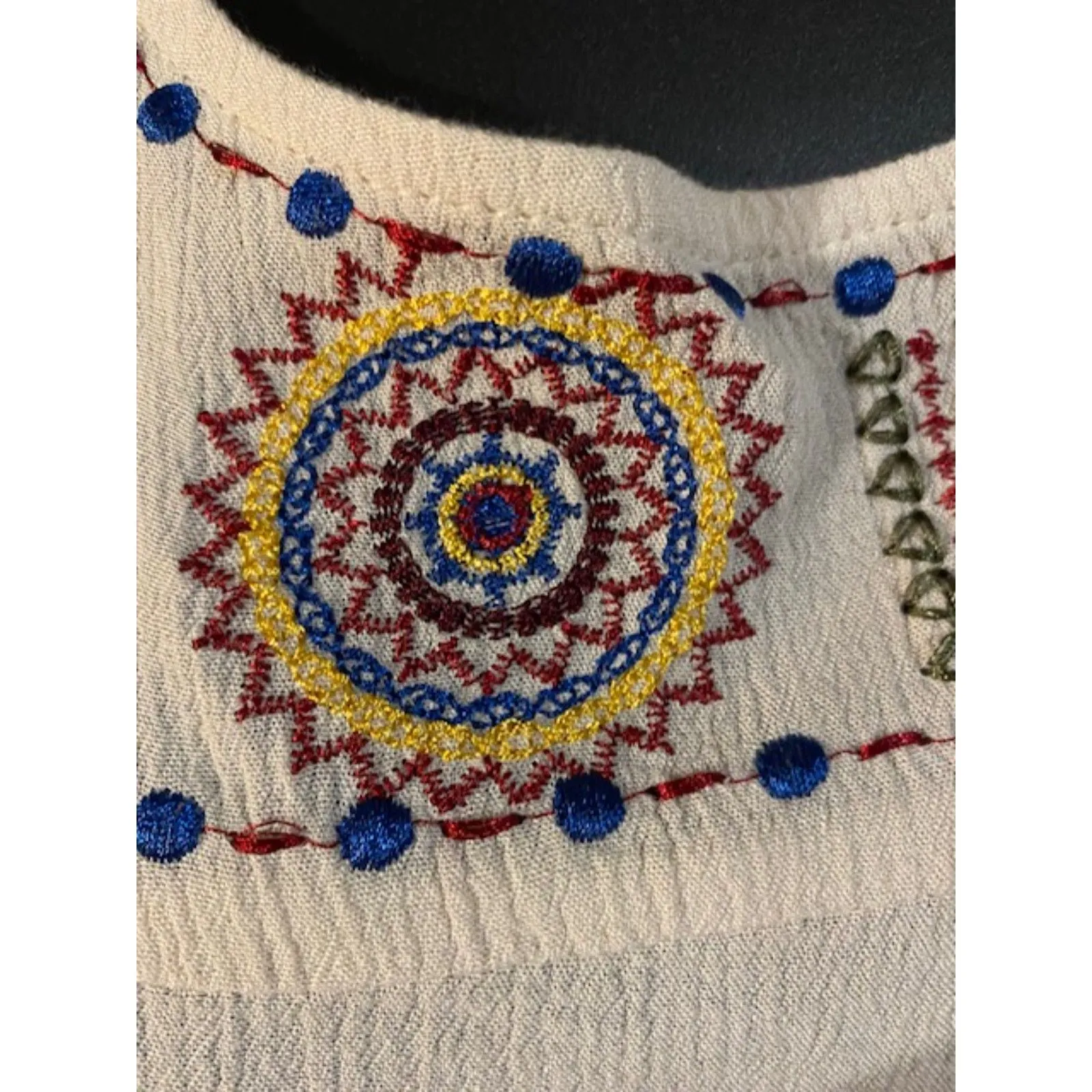 About A Girl  sleeveless blouse L - Image 2