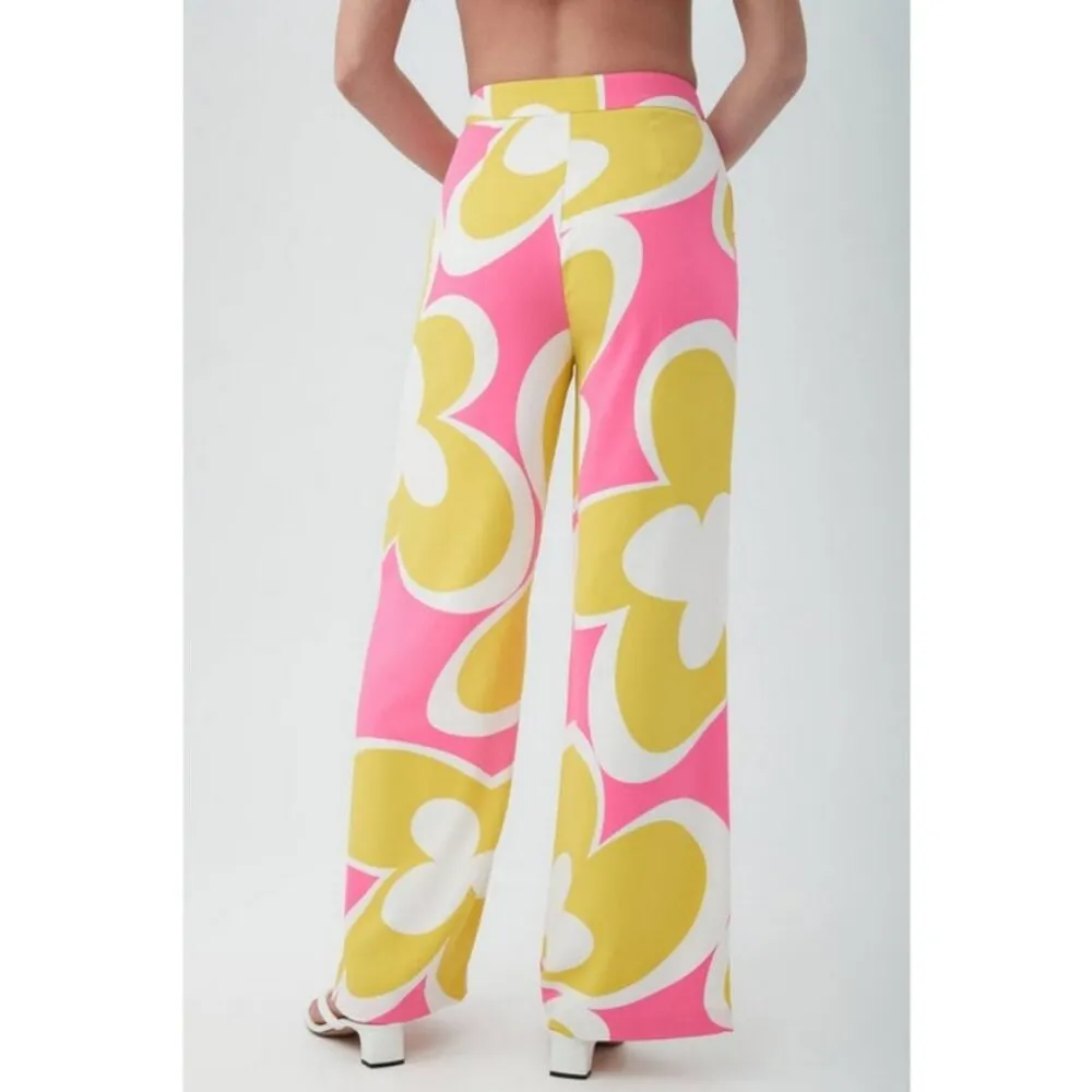 💕TRINA TURK💕 Verity Pant ~ Palm Bay Groovy Multi-Color Floral Print 8 NWT - Image 4