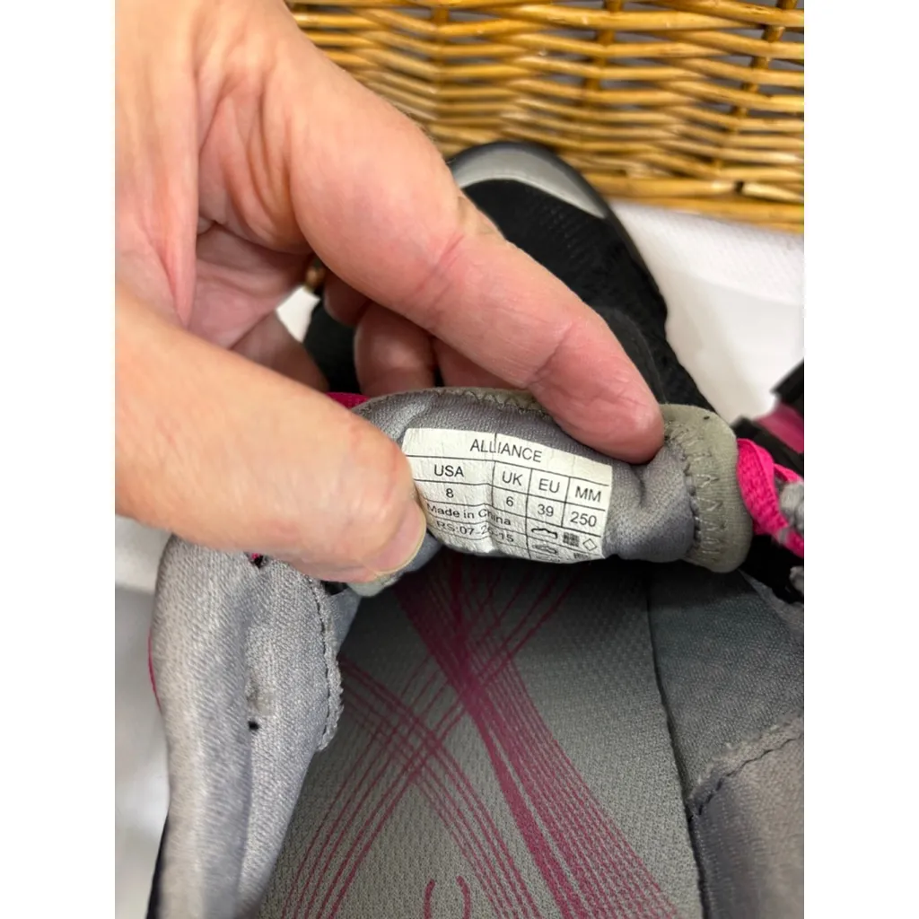 Women's Vionic Running Shoes Black/Pink Size 8 - Image 9