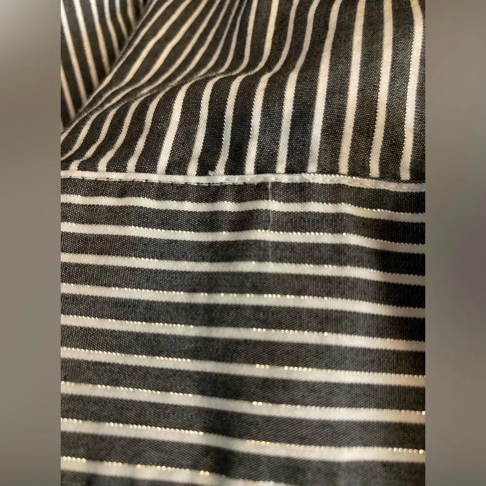 7th Ave. NY&Co black,white & silver striped button up Black Size M - Image 4