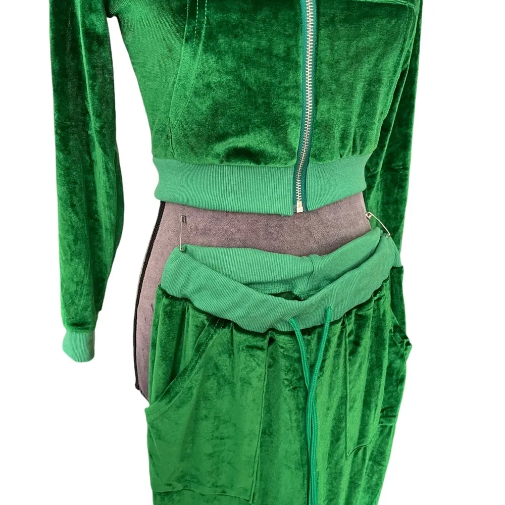 Green‎ Velour Sweatsuit Size XS Green - Image 3