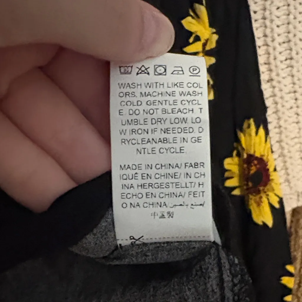 NWOT Black Sunflower Off-Shoulder Blouse - Image 2