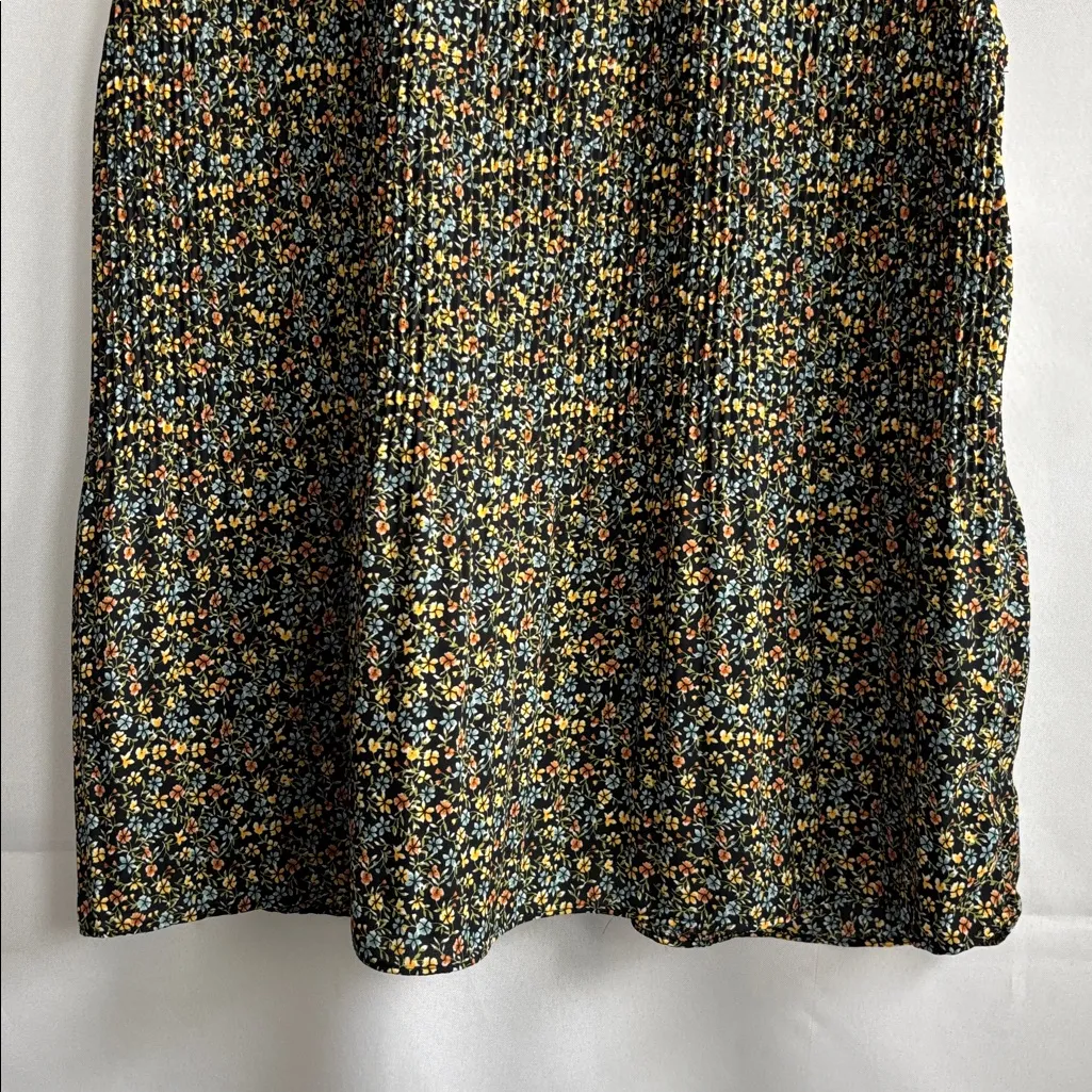 Adrianna Papell sleeveless pleated floral print blouse Size M - Image 3