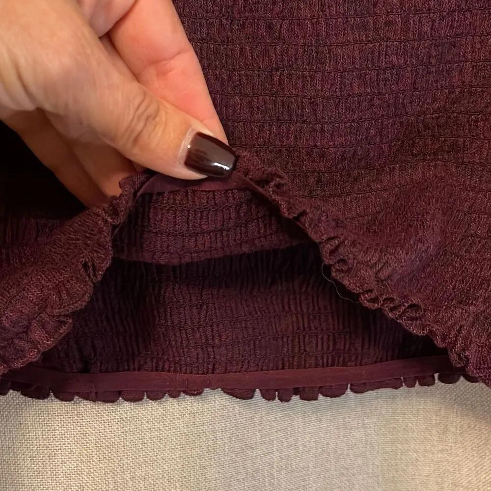 ‎Hollister Crop Top. Size Small. Maroon - Image 3