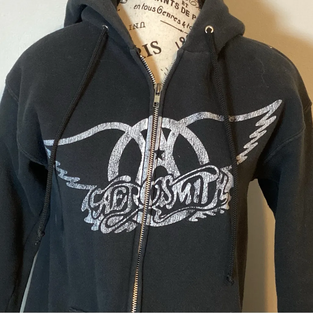 VINTAGE AEROSMITH LEGENDARY ROCK BAND HEAVY WEIGHT HOODIE MENS SMALL PRE - Image 2