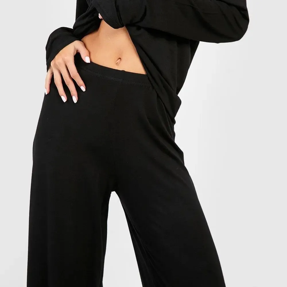 boohoo
Jersey Wide Leg Pyjama Trouser - Image 2
