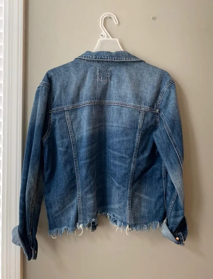 American Eagle Outfitters cropped jean jacket! - Image 2