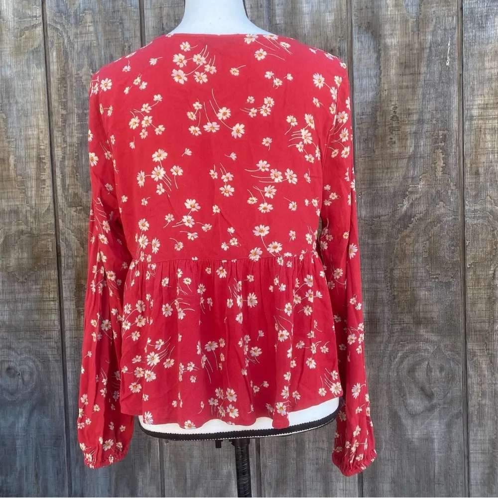 American Eagle Outfitters Red Floral Boho Flowy Crop Blouse Size S - Image 6