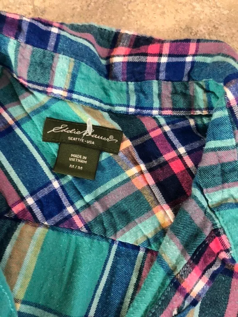Multicolored flannel long sleeve never worn  - Image 4