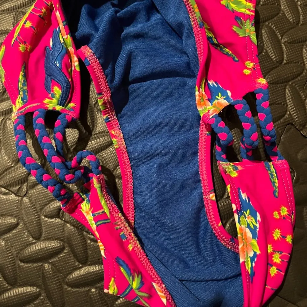 Hollister bikini bottoms size S - Image 3