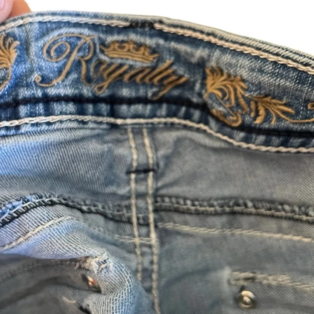 Royalty Denim Shorts‎ Blue Size 14W - Image 6