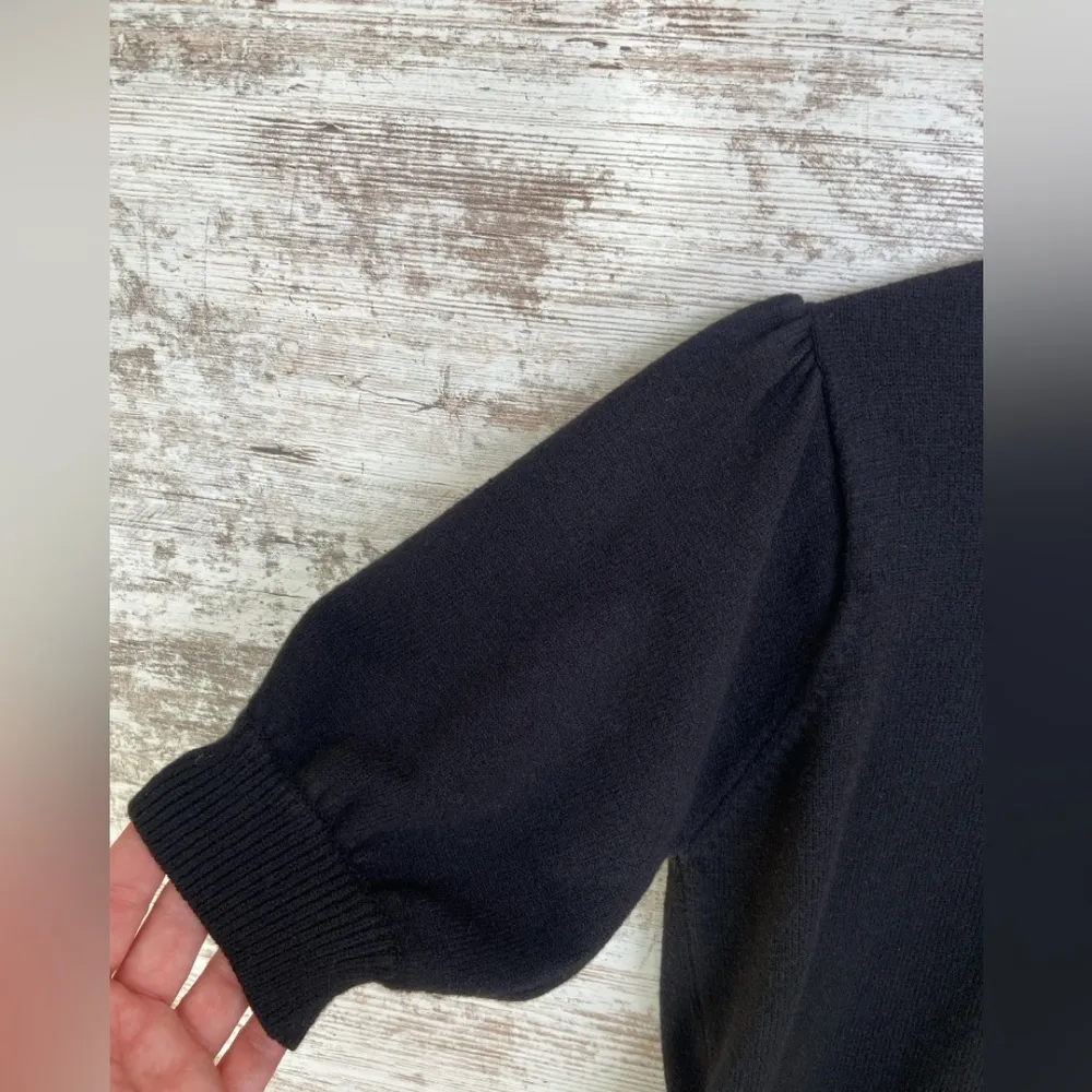 EUC  Moth Connelly Puff Short Sleeve Black Sweater Large - Image 8