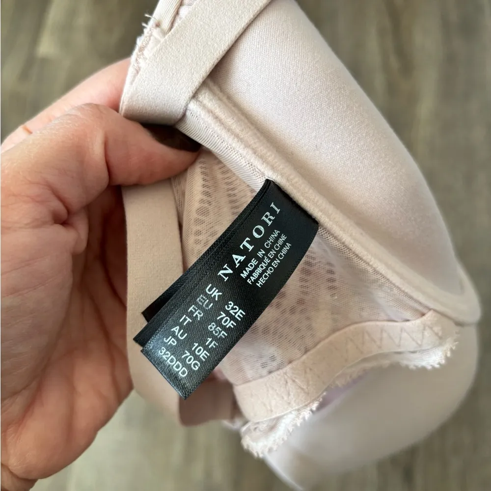 Natori front clasp nwt bra sz 32DDD - Image 4