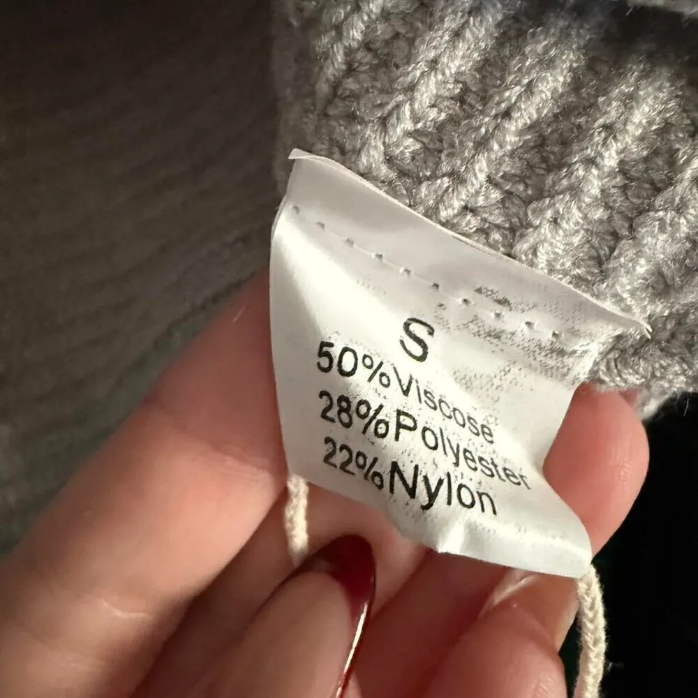 Amazon NWT Chyrii Grey Knit Collared Cropped Pullover size S - Image 5