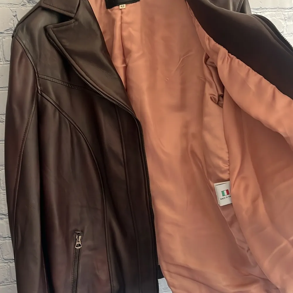 Italian Brown Leather Zip Up Jacket Made by CURGÈ Woman size Large or EU 46 NWT - Image 9