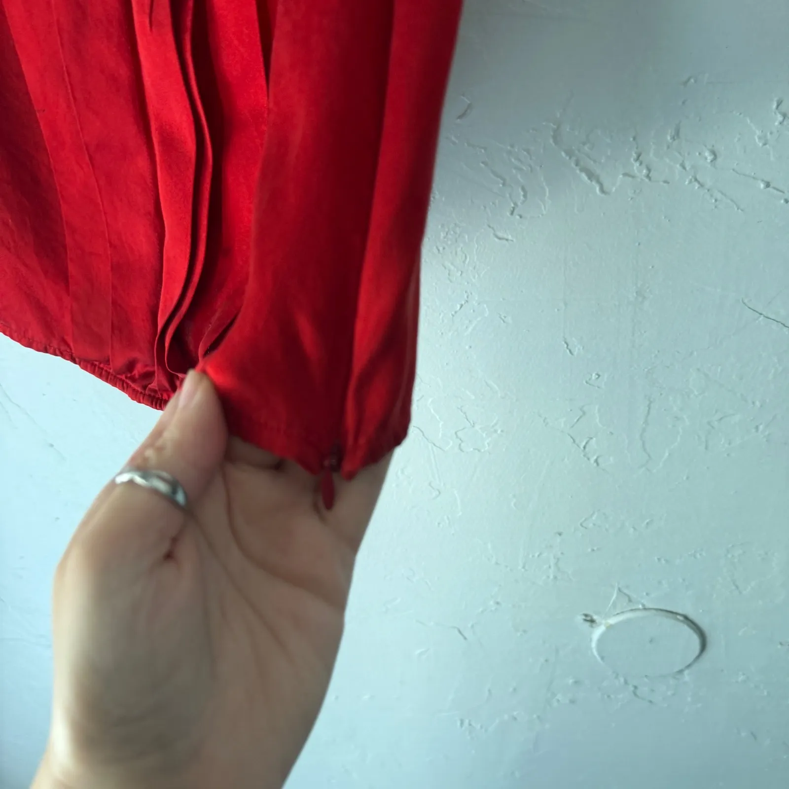 Classiques Entier Red Silk Sleeveless Pleated Top XS Dark Romantic Career‎ Party - Image 5