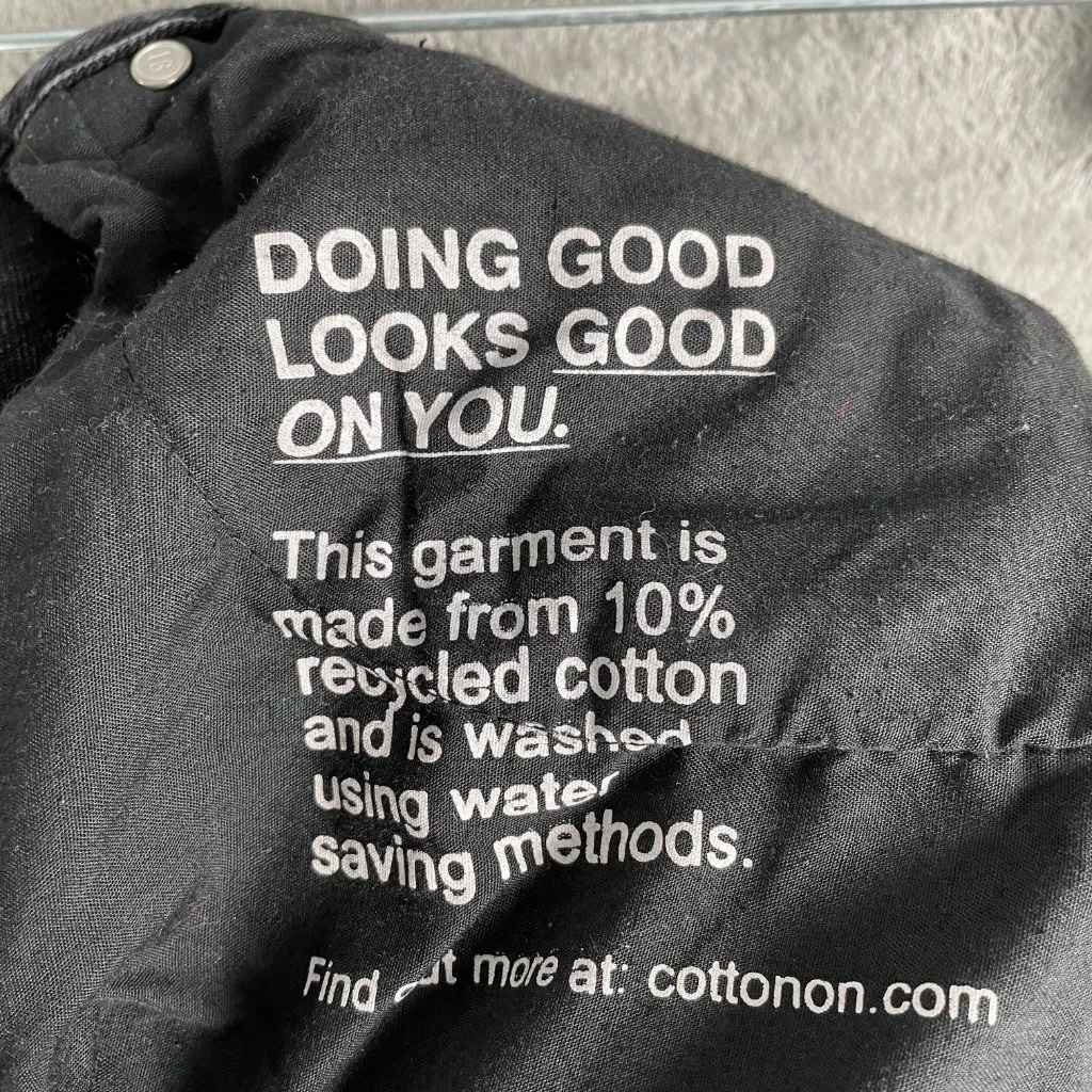 Cotton On High Rise Mom Shorts Women’s Size 4 Black Denim Frayed Hem Distressed - Image 6