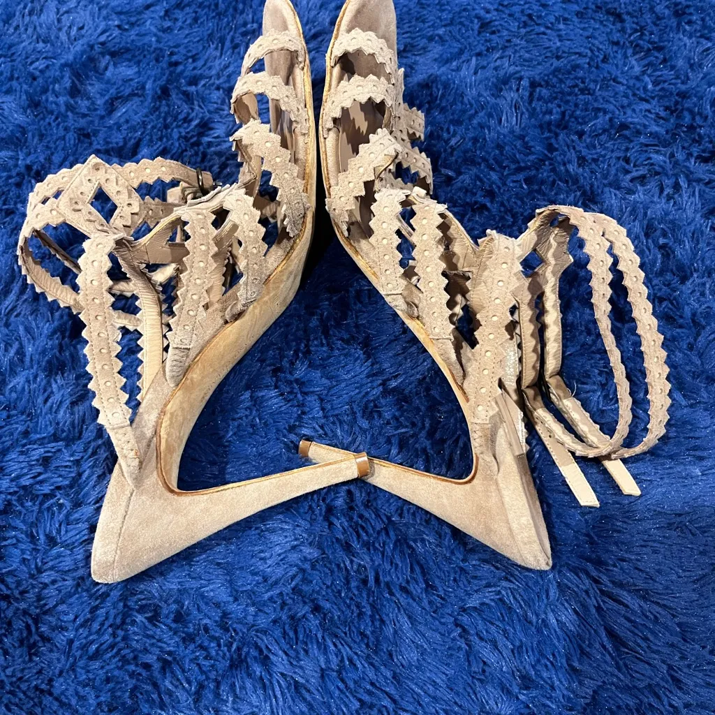 Manolo Blahnik Beige Cage Suede Strappy Heels - Image 8