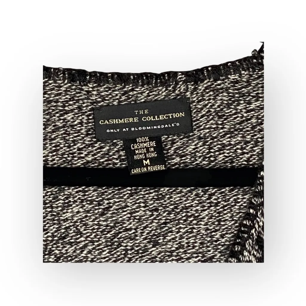 Vintage 90’s: Bloomingdale’s Y2K ᯾ Cozy Cashmere V Neck Knit Whipstitch Sweater Gray Size M - Image 5