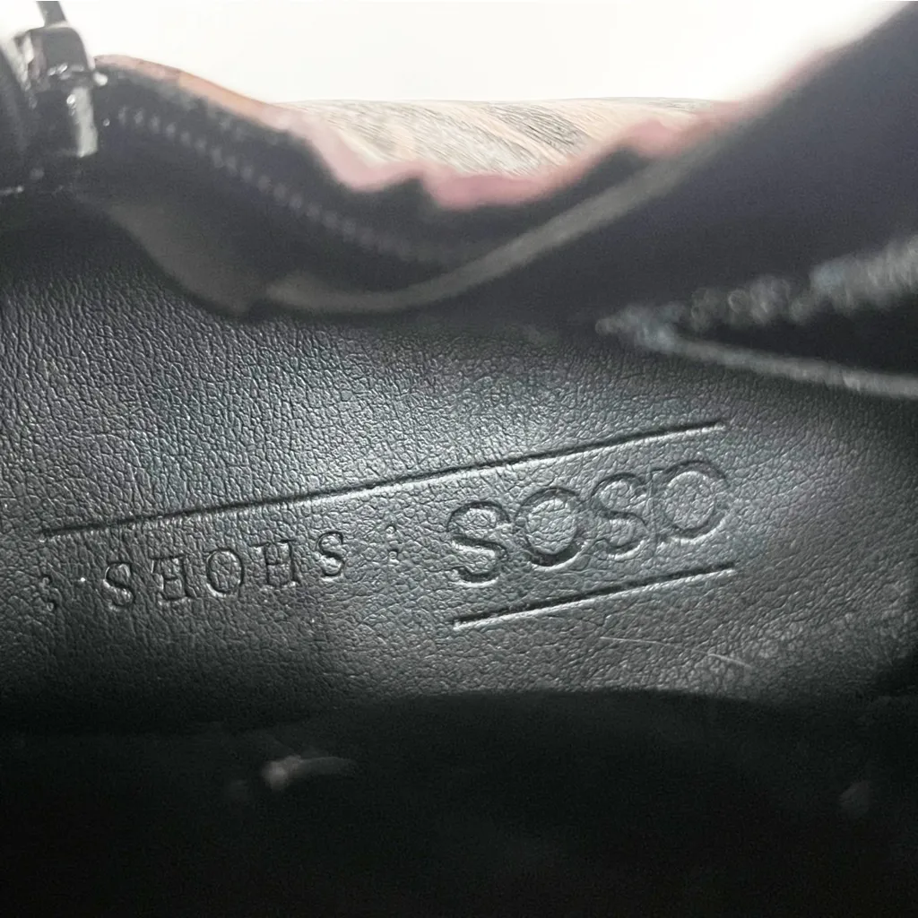 ASOS Designs Faux Leather Zebra Print Side Zip Chunky Heel Chelsea Boots Size 6 - Image 3